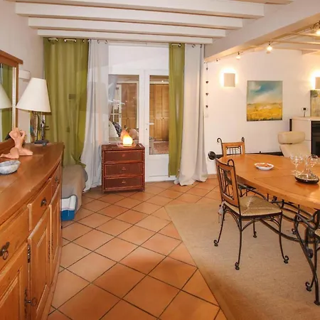 Feriehus 3 Bedroom Awesome In Chabrillan