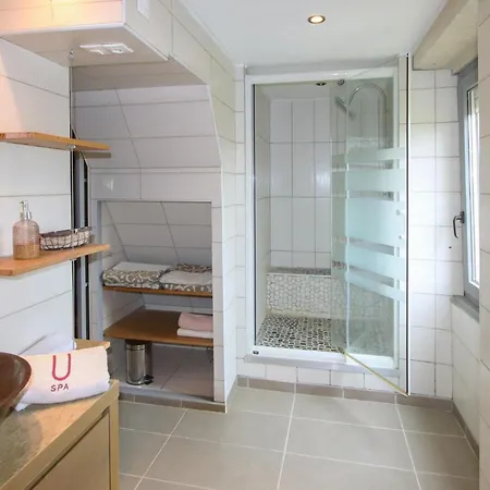 Feriehus 3 Bedroom Awesome In Chabrillan