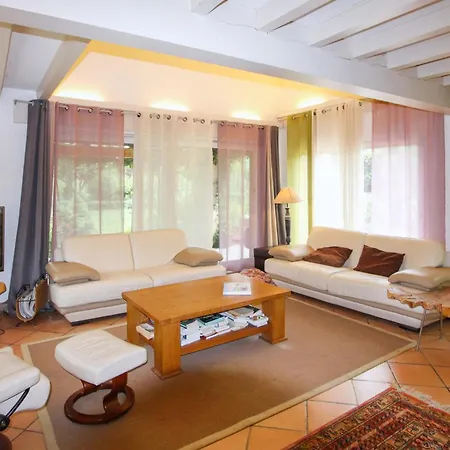 3 Bedroom Awesome In