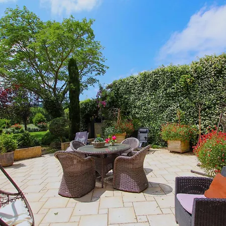 3 Bedroom Awesome In Chabrillan